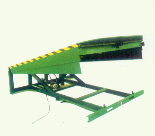 液壓登車橋.jpg 液壓登車橋.jpg